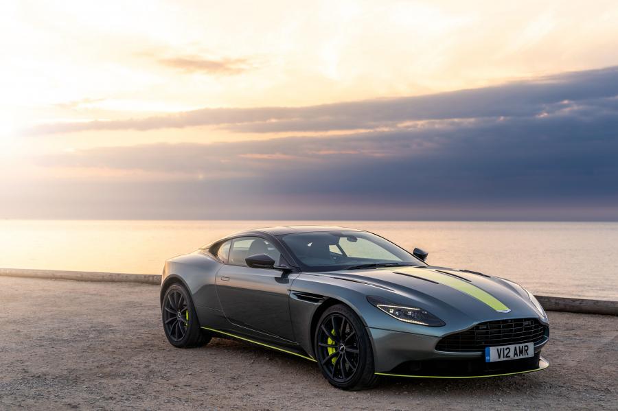  Aston Martin DB11 AMR Signature Edition 2018 года  (UK) (фото 25 из 40)